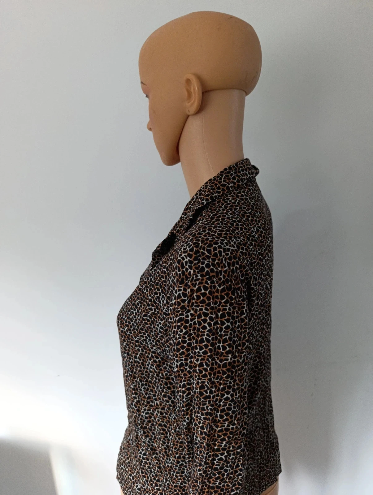 Blusa Pull&Bear XS con estampado animal 100% viscosa mangas largas – photo 6